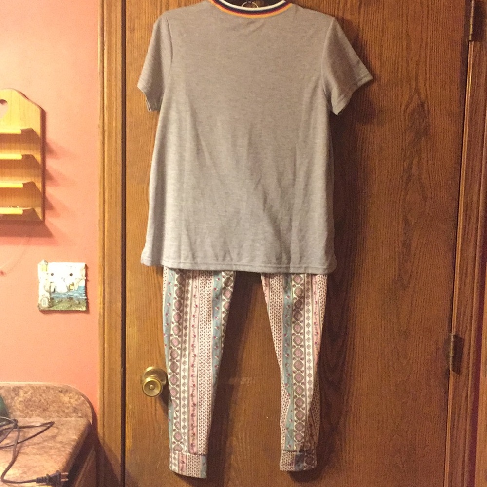 NEW PJ SET - Picture 4 of 5